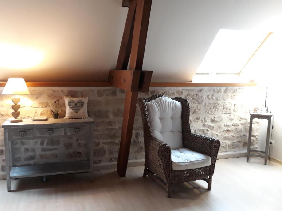 Le Reflet Des Vignes Bed & Breakfast Comblanchien Exterior photo