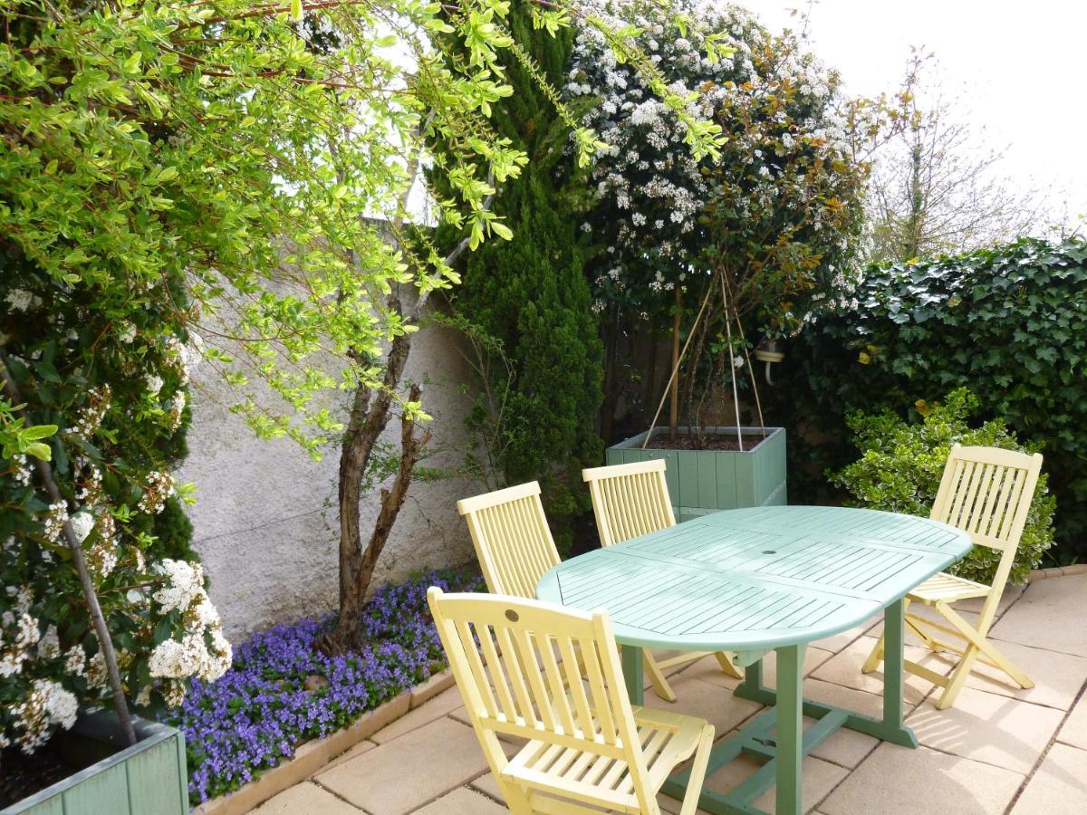 Le Reflet Des Vignes Bed & Breakfast Comblanchien Exterior photo